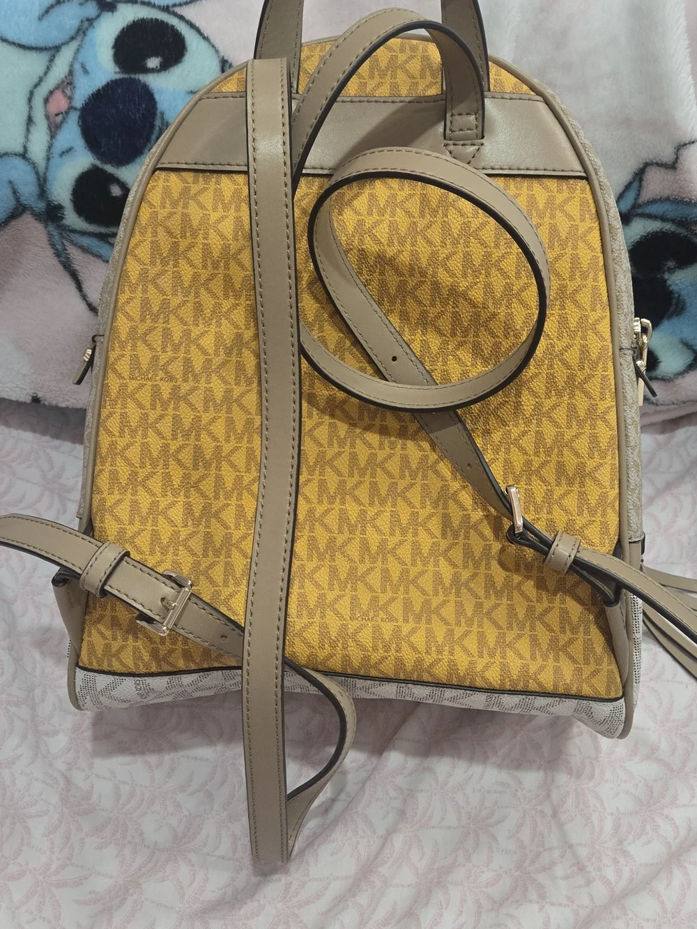 Michael Kors compact michael